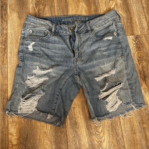 American Eagle Outfitters Distressed Women’s Denim Shorts — Faded Blue